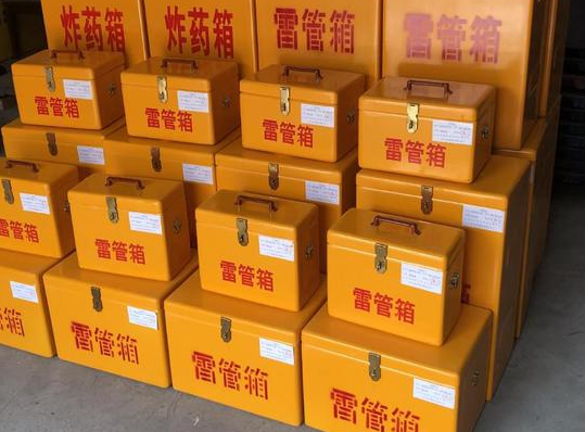 云城玻璃钢雷管箱的使用寿命一般是多少？